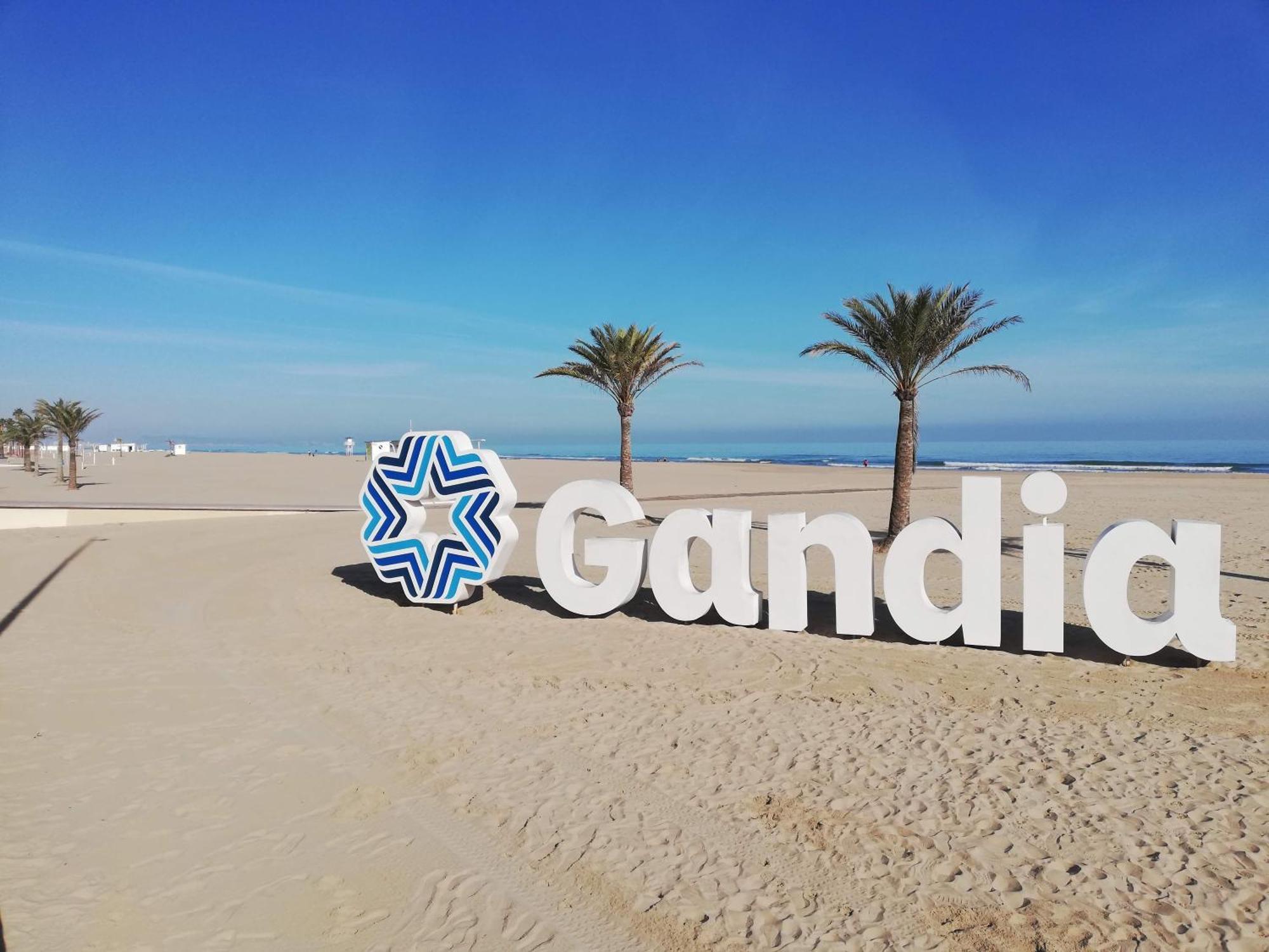 Apartamentos Infante Primera Linea - Solo Familias Serviplaya Playa de Gandia Oda fotoğraf